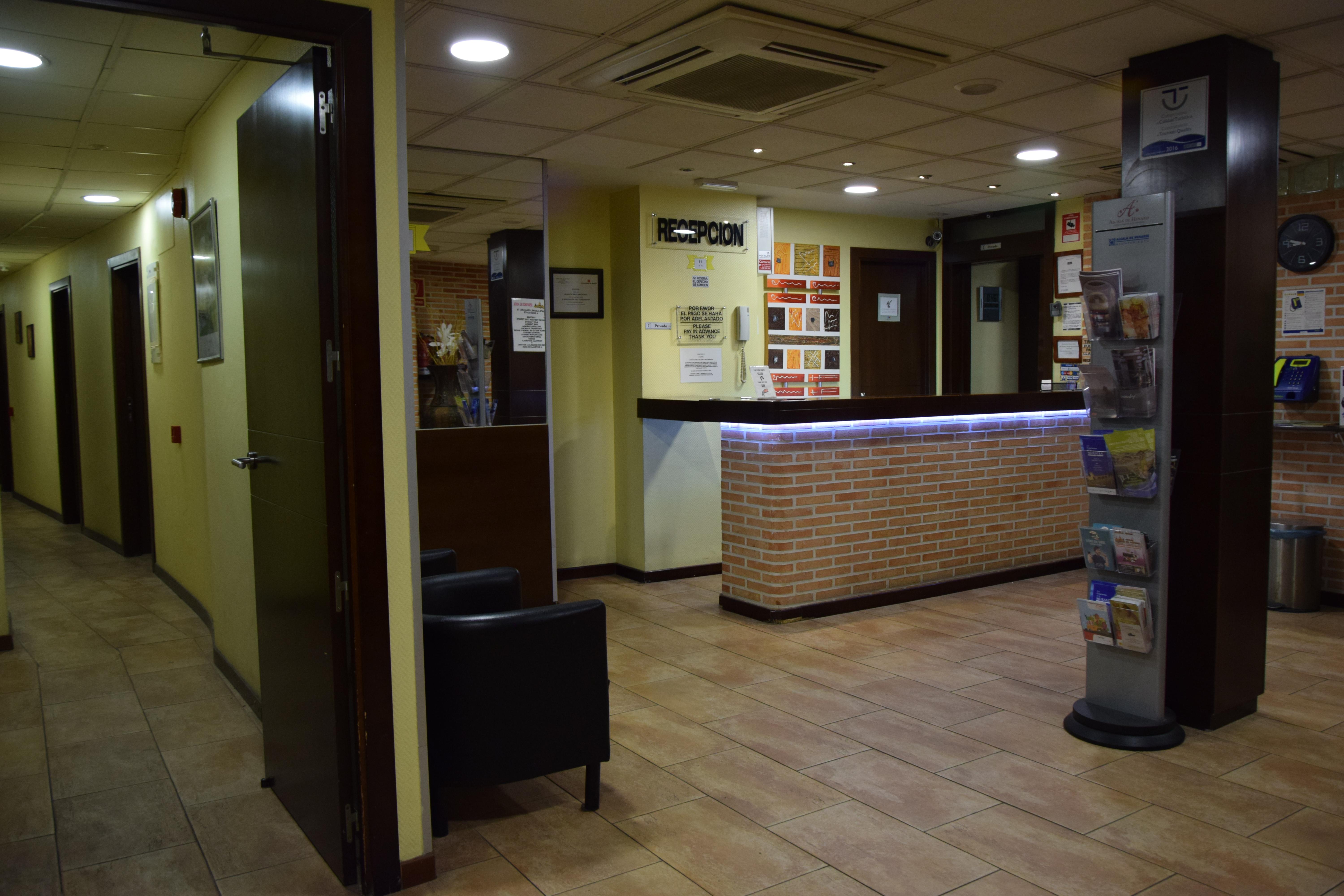 Hotel Complutense Alcalá de Henares Kültér fotó