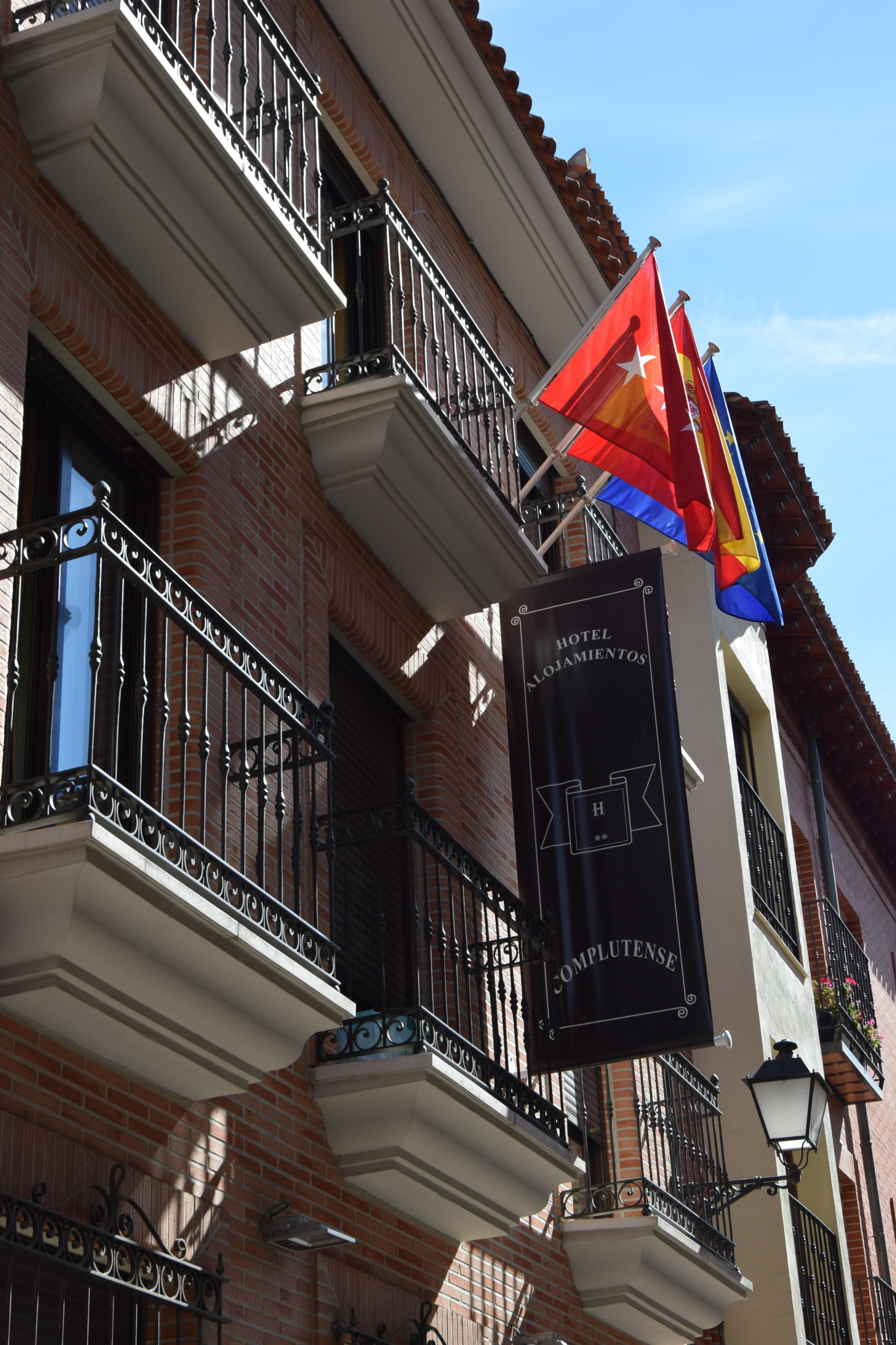 Hotel Complutense Alcalá de Henares Kültér fotó