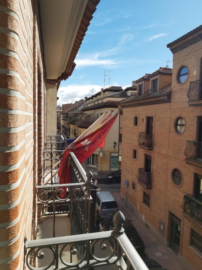 Hotel Complutense Alcalá de Henares Kültér fotó