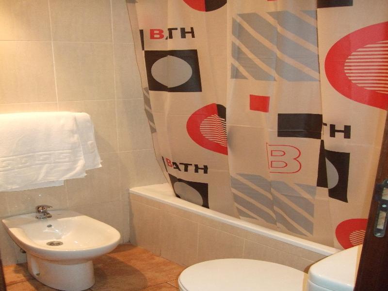 Hotel Complutense Alcalá de Henares Kültér fotó