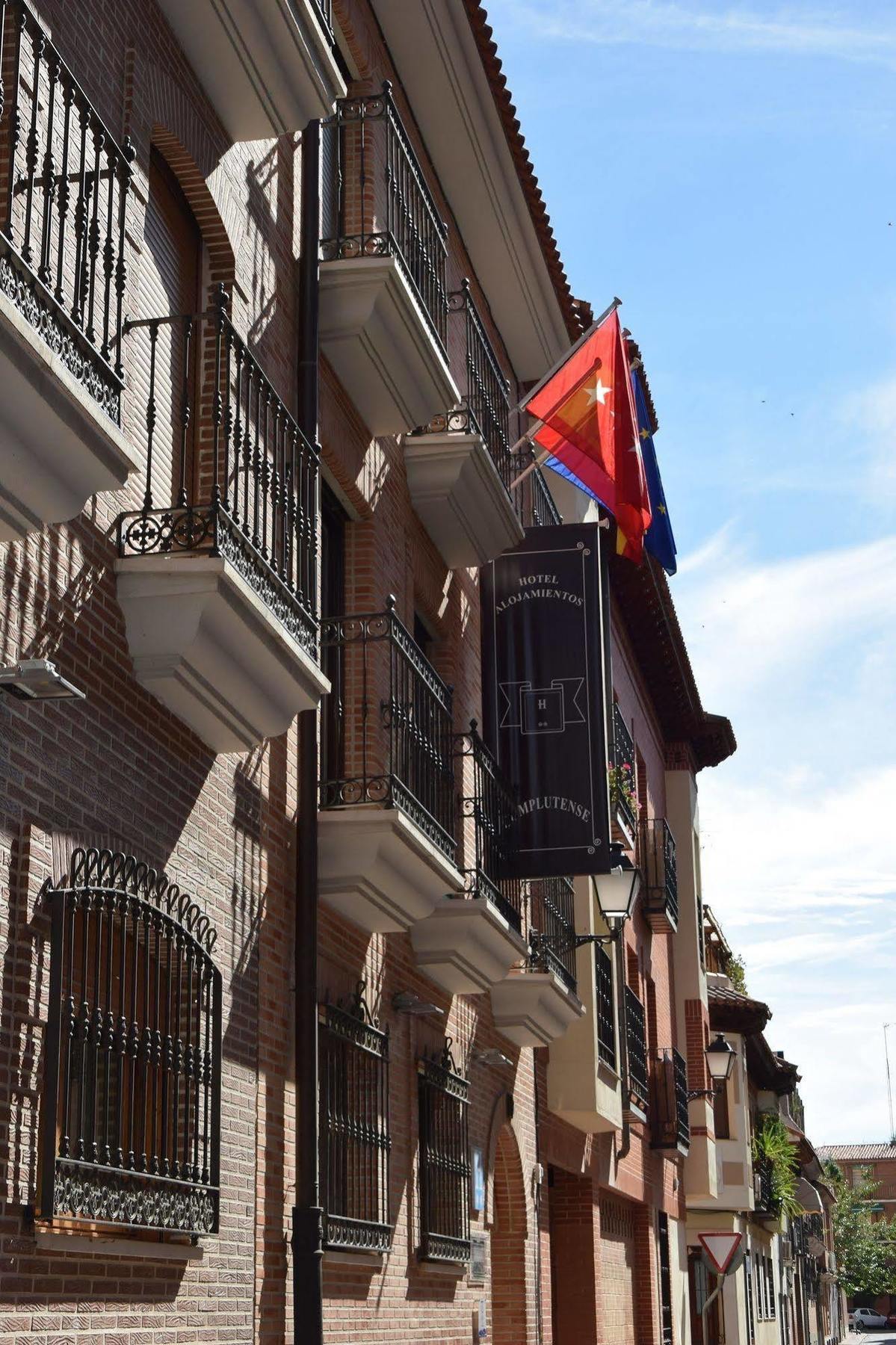Hotel Complutense Alcalá de Henares Kültér fotó