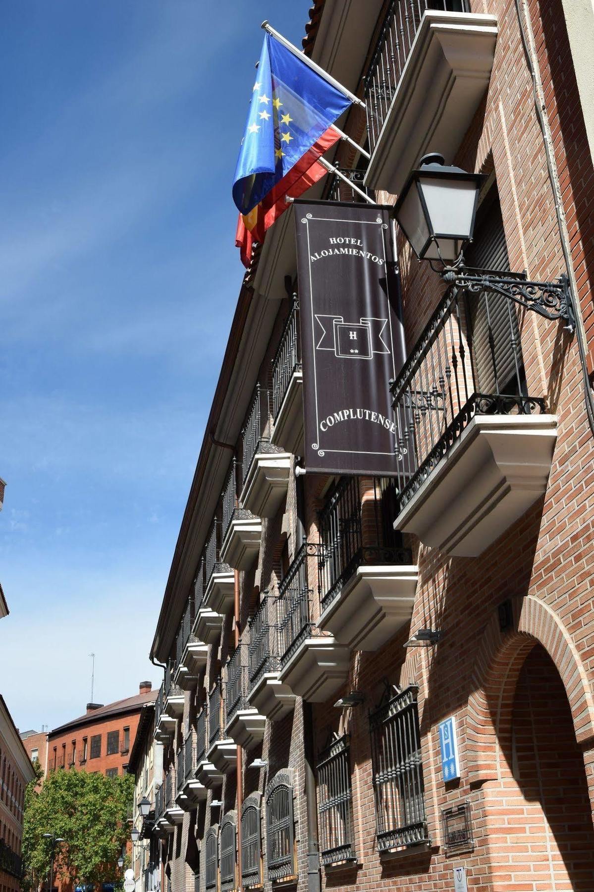 Hotel Complutense Alcalá de Henares Kültér fotó